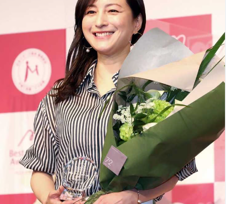 【ベストマザー賞】広末涼子さん　W不倫が発覚　篠田麻里子に続いてベストマザー賞の名に恥じぬ実績を残す