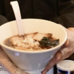 世の中には鼻をかんだティッシュをラーメンの丼ぶりに入れる人間がいるという現実