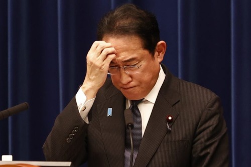 自民党情勢調査で「自民41減　公明10減」という惨敗データが出て岸田総理驚く「・・・嘘だろ？」