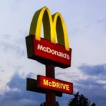 アメリカ人の嘆き「マクドナルド価格が10年で2倍になってるんだが…」